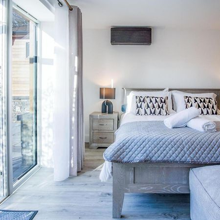 Suite 10 - Sleeping Giant Hotel - Pen Y Cae Inn Brecon Buitenkant foto