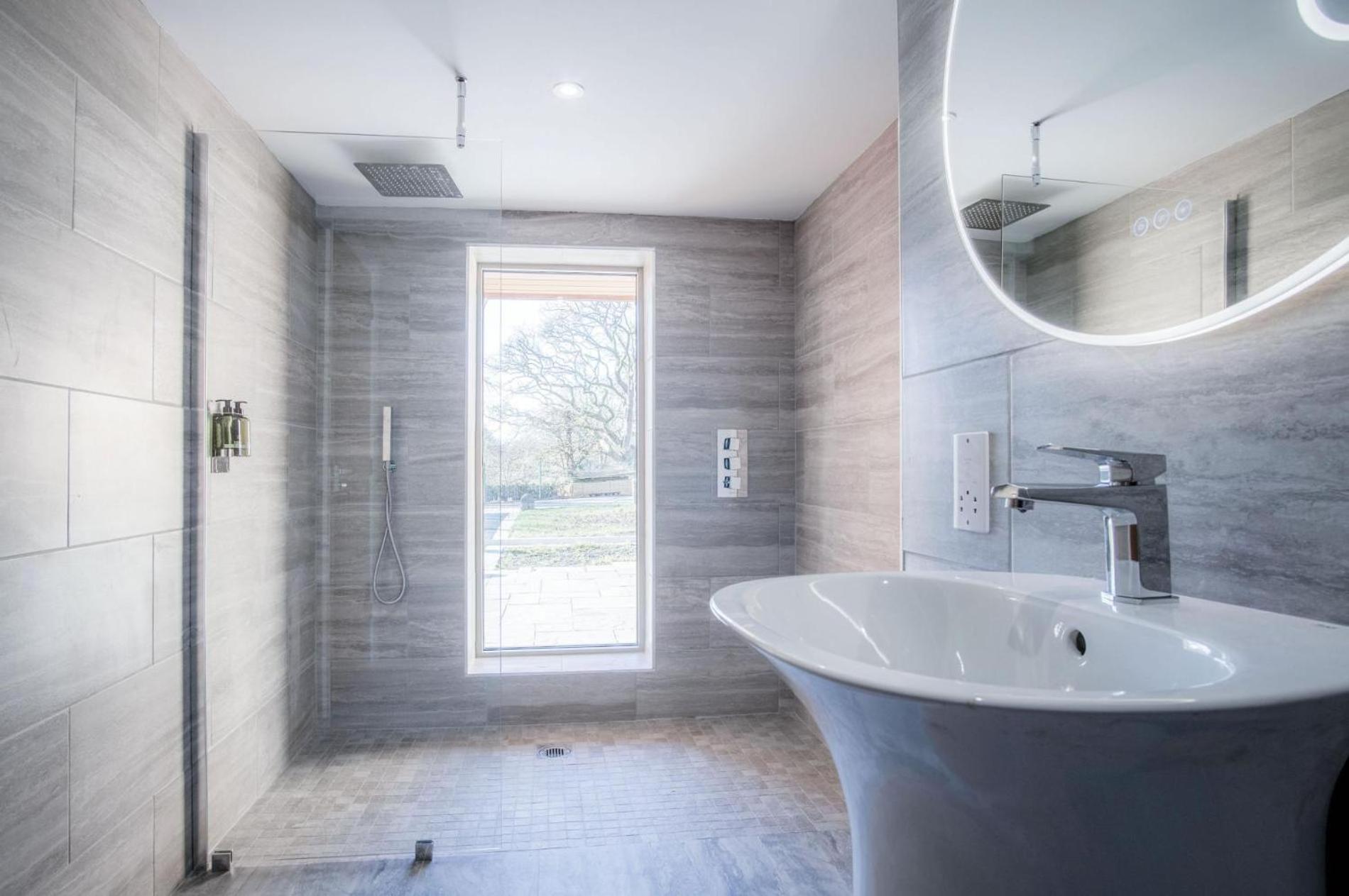 Suite 10 - Sleeping Giant Hotel - Pen Y Cae Inn Brecon Buitenkant foto