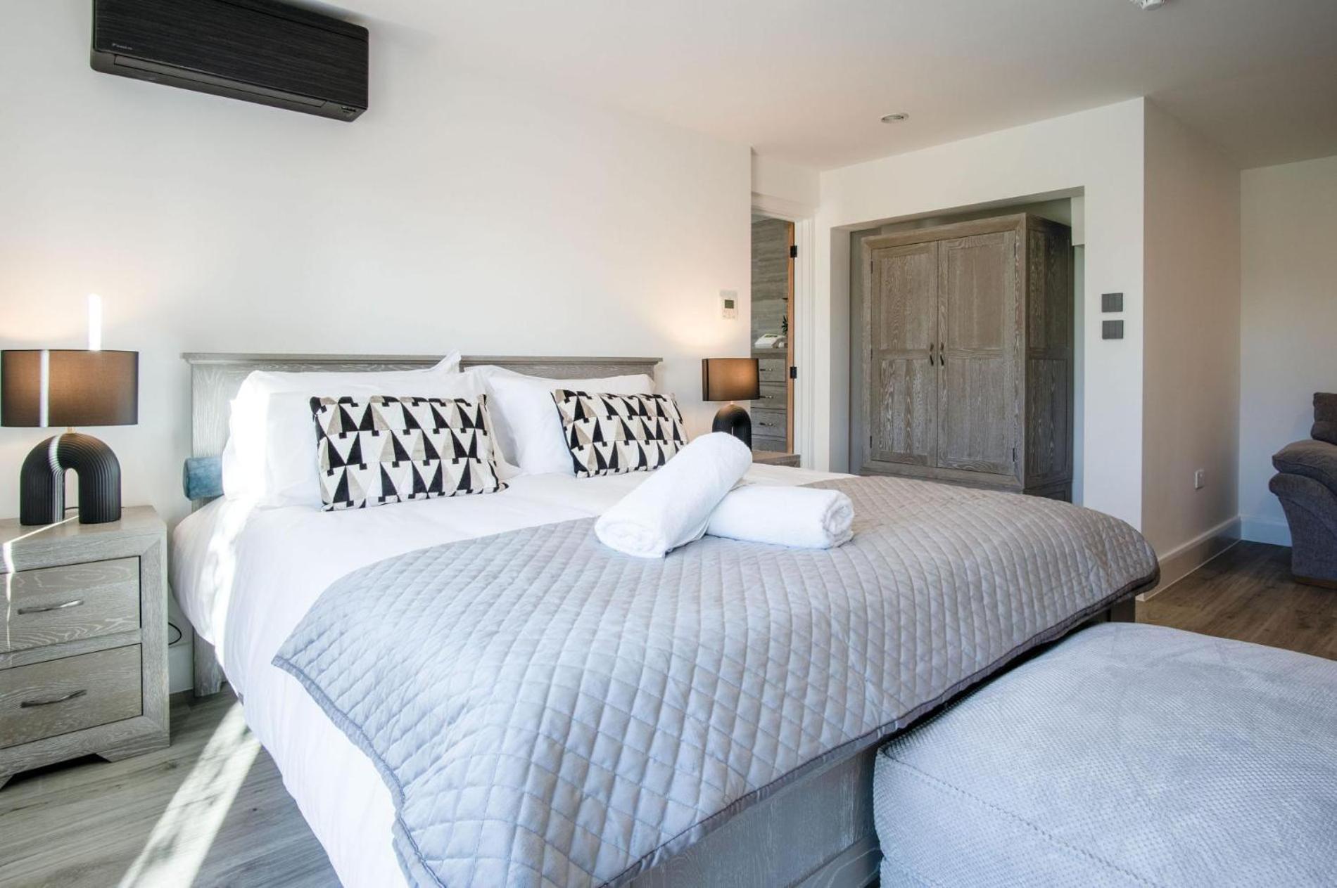 Suite 10 - Sleeping Giant Hotel - Pen Y Cae Inn Brecon Buitenkant foto
