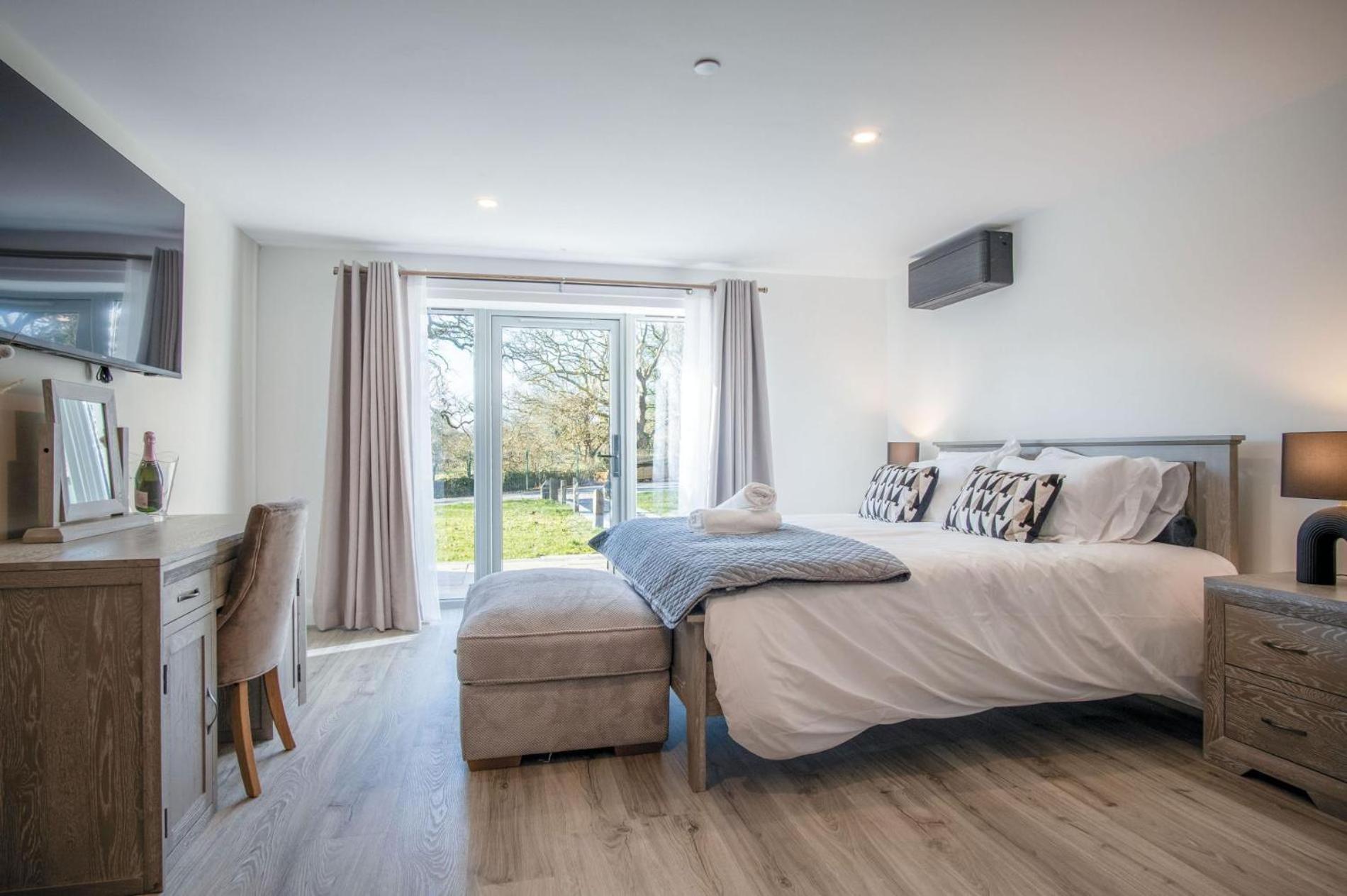 Suite 10 - Sleeping Giant Hotel - Pen Y Cae Inn Brecon Buitenkant foto
