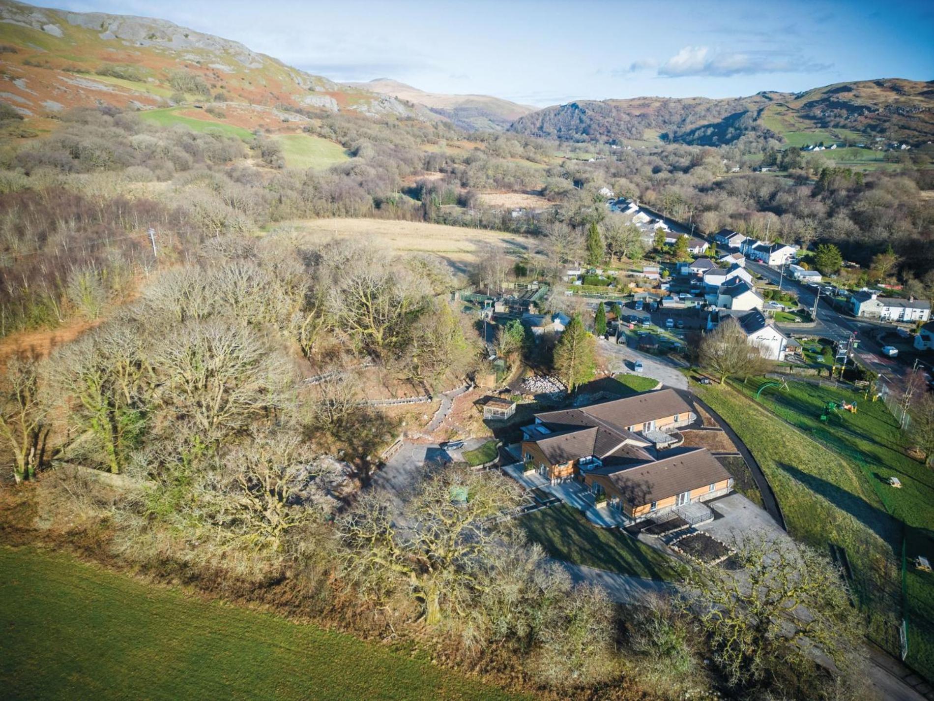 Suite 10 - Sleeping Giant Hotel - Pen Y Cae Inn Brecon Buitenkant foto